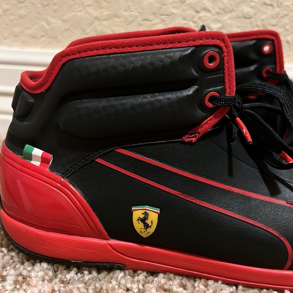 Puma Ferrari Woman shoes Size 8,5 US Black and Red - Picture 3 of 5